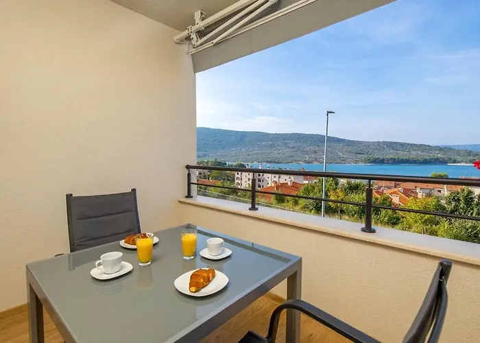 Sea & Sunset View דירה